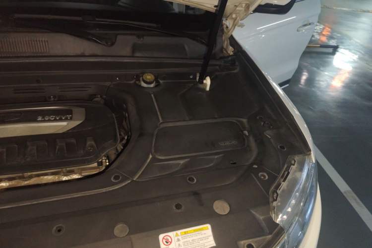 Used Geely Auto Emgrand X7 Sport 2016 2.0L Manual Smart Connect Version