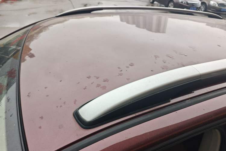 Used Venucia T70 2015 2.0L CVT Smart Choice Edition
