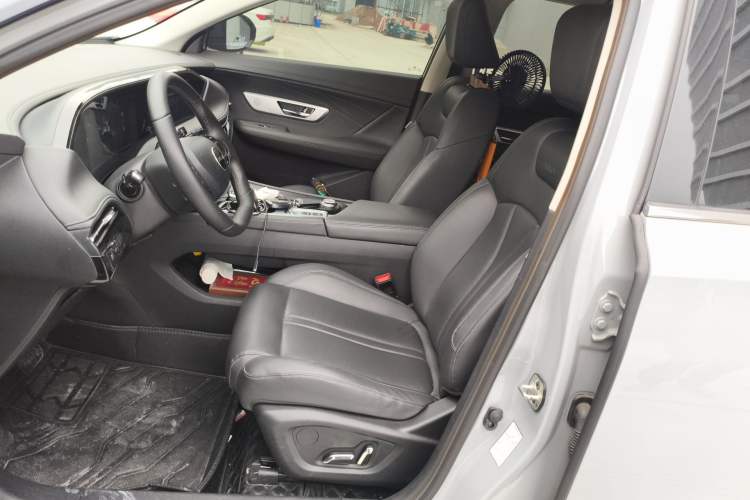 Used Dongfeng Aeolus Huge 2022 Mach Dual-Motor 1.5T MHD Dare-to-Dream Edition Left Front Seat