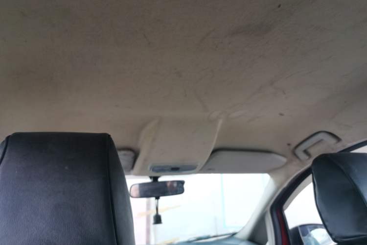 Used Ford EcoSport 2013 1.5L Manual Comfort Model Headliner