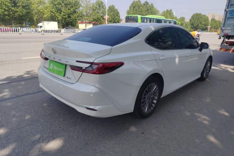 Used Toyota Camry 2024 Dual-Motor 2.0 HE Elite Edition
