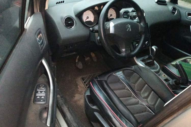 Used Peugeot 408 2013 2.0L Manual Comfort Edition Driver Seat