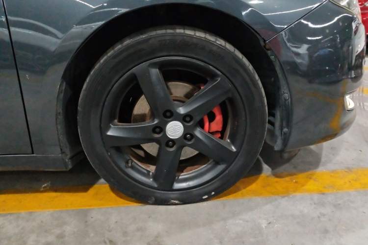 Used Bestune B70 2014 2.0L automatic luxury version
