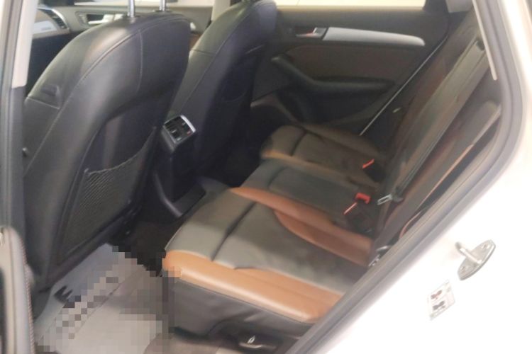 Used Audi Q5 2018 Collector's Edition 40 TFSI Technology Model
