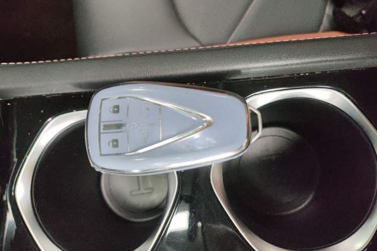 Used CHANGAN Eado 2023 Changan Edition PLUS Blue Whale NE 1.4T GDI DCT Prestige Version
