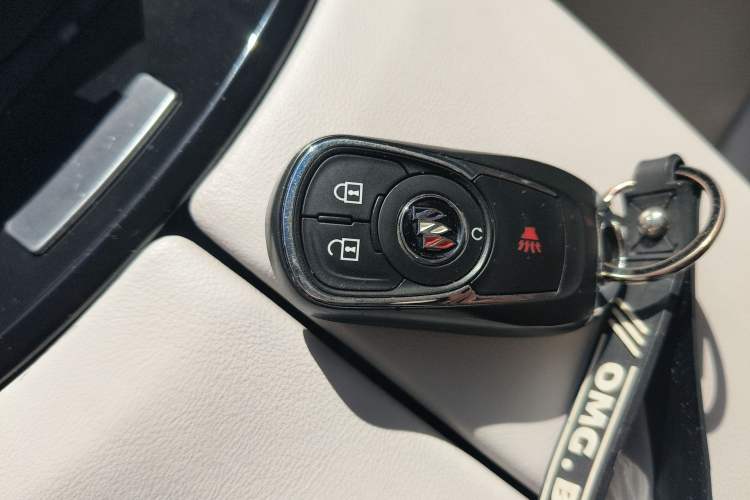 Used Buick GL8 2020 ES Land Cruiser 653T Comfort Edition Vehicle Key