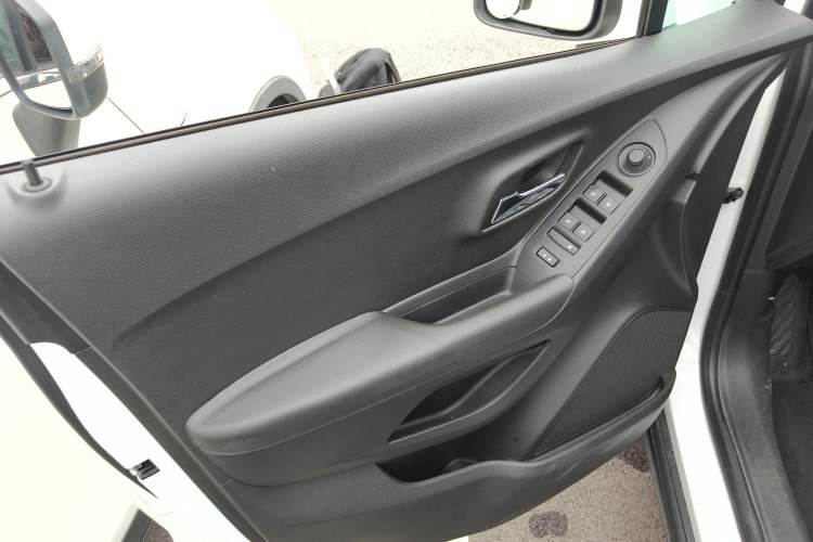 Used Chevrolet Trax 2018 330T Automatic Two-Wheel Drive Elite Model