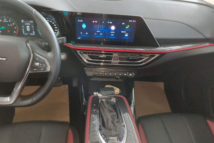 Used CHANGAN OSHAN X5 2023 Enjoy Edition 1.5T DCT Luxury Model Audio And AC Panel