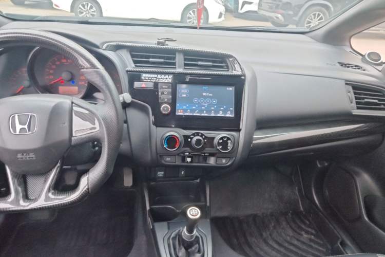 Used Honda Fit 2018 1.5L Manual Comfort Version Audio And AC Panel