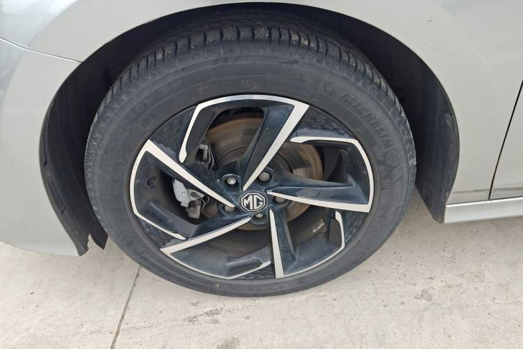 Used MG 5 2021 300TGI DCT Elegant Luxury Edition
