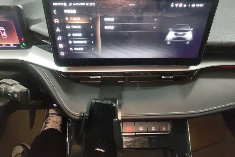 Used Haval H6 2021 3rd Generation 1.5T Automatic Two-Wheel-Drive Supreme Audio And AC Panel