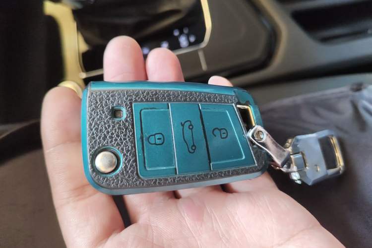 Used Volkswagen Tiguan L 2021 330TSI Automatic Two-Wheel Drive Smart Edition
