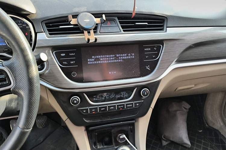 Used Geely Auto Emgrand 2017 Sedan Million Edition 1.5L Manual Luxury Model