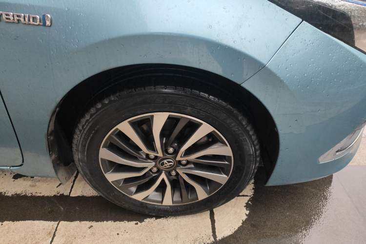 Used Toyota Corolla 2018 Dual-Engine 1.8L E-CVT Smart Edition