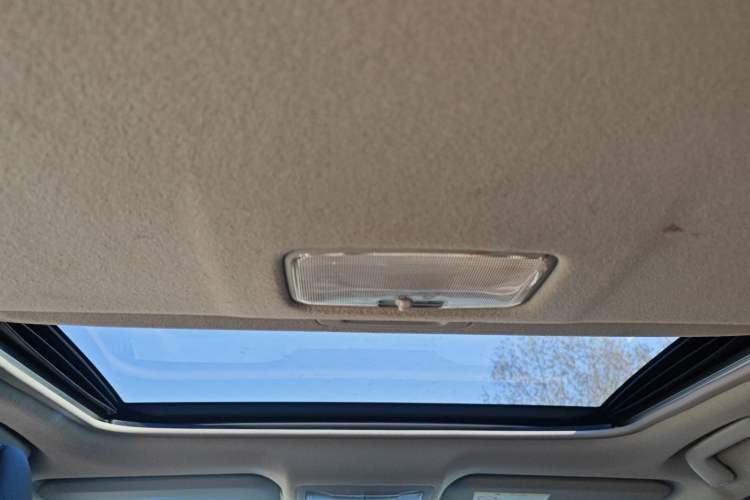 Used Toyota Levin 2016 Dual-Engine 1.8H V E-CVT Luxury Edition
