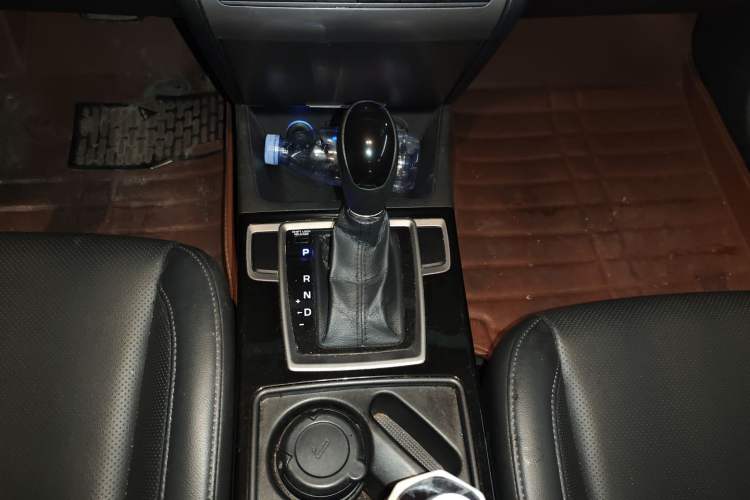 Used Hyundai Mistra 2014 1.8L Automatic Smart GLS Gear Lever