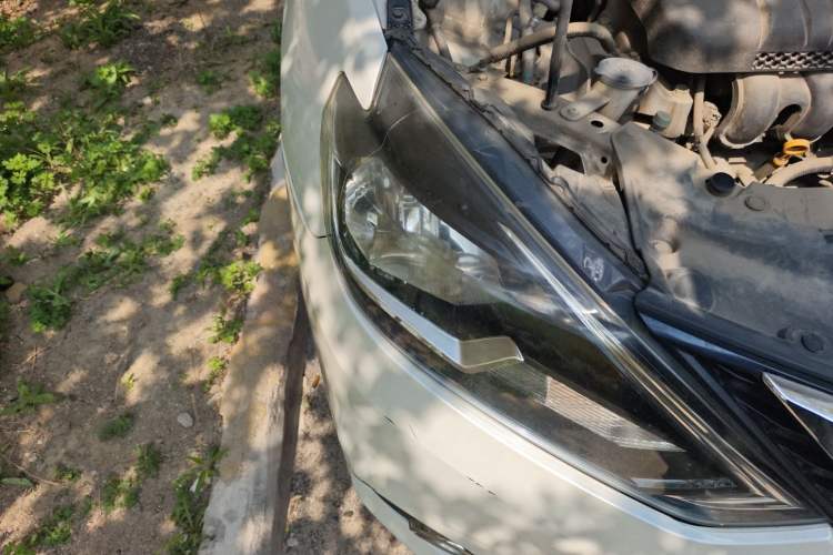 Used Nissan Sylphy 2016 1.6 XL CVT Luxury Edition Right Front Headlight