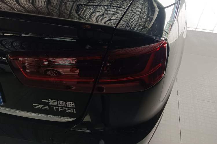 Used Audi A6L 2018 35 TFSI Collector's Edition Right Rear Taillight