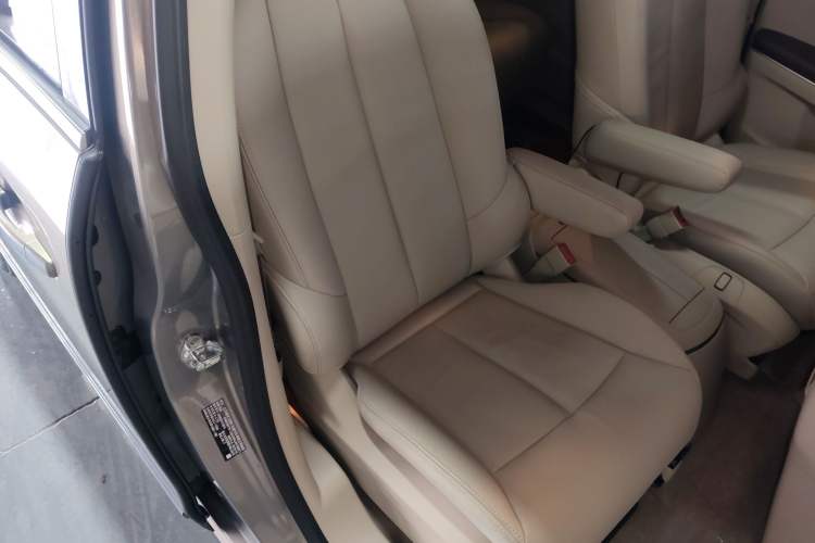 Used Buick GL8 2018 28T Luxury Model China VI Standard