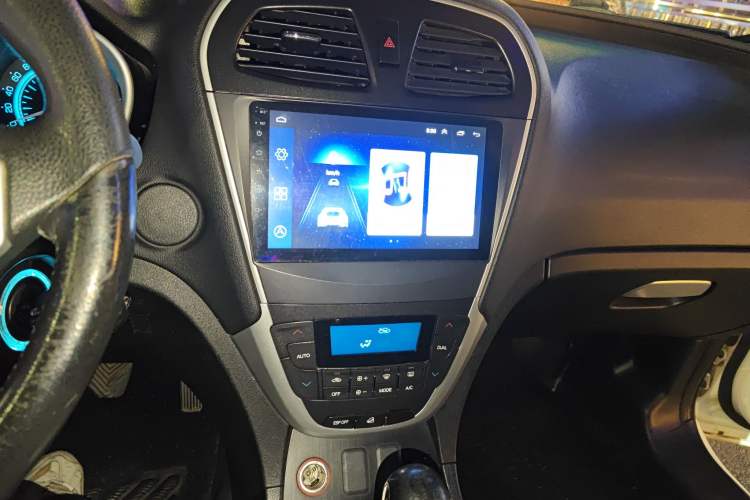 Used GAC Trumpchi GS5 2013 1.8T Manual Two-Wheel Drive Elite Edition