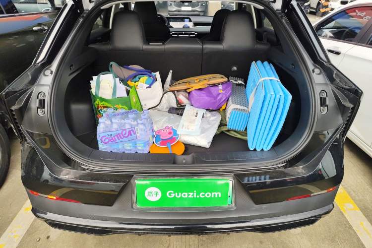 Used Venucia V DD-i 2023 110 km iE Version Trunk