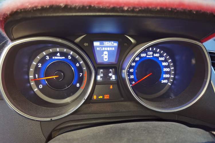 Used Hyundai Elantra (5th Generation / Langdong) 2016 1.6L Manual Luxury Model