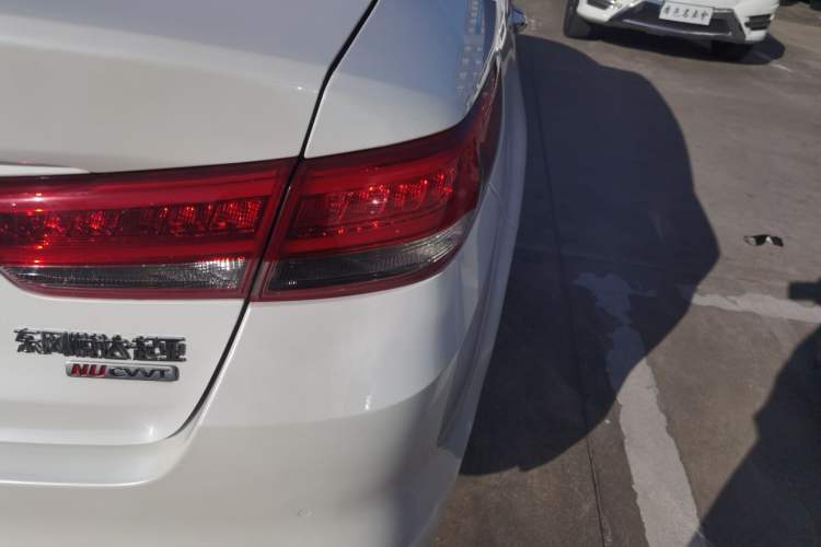 Used Kia K5 2017 2.0L Automatic 15th Anniversary Special Edition LUX