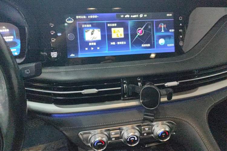 Used CHANGAN CS95 2019 2.0T Four-Wheel Drive Prestige Version