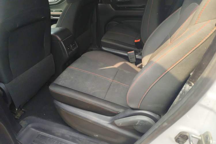 Used CHANGAN OSHAN X70A 2018 1.5L Manual Standard Edition
