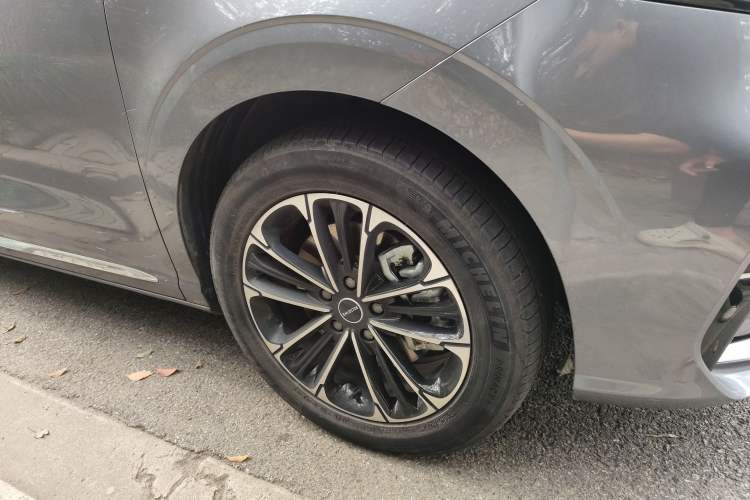 Used Roewe iMAX8 2022 400TGI Prestige Edition
