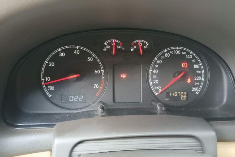 Used Volkswagen Passat 2007 1.8T Manual Luxury Model Instrument Cluster