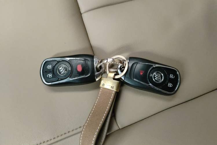 Used Buick GL8 2017 ES 28T Premium Version China V Standard