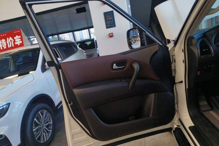 Used Nissan Patrol (Parallel Import) 2018 4.0L Automatic 7-Seater Middle East Version
