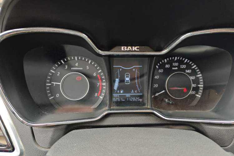 Used HYOSOW H3 2015 1.5L manual Comfort trim level
