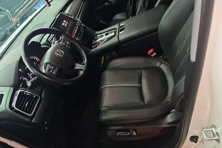 Used Honda UR-V 2020 370TURBO Two-Wheel Drive Luxury Edition
