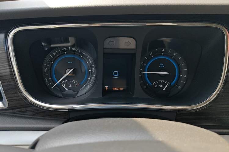 Used Buick GL8 2011 3.0L XT Luxury Business Flagship Edition
