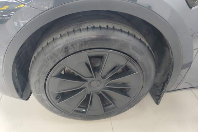 Used Tesla Model Y 2024 Rear-Wheel-Drive Version

