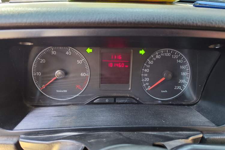 Used Volkswagen Jetta 2010 1.6L Partner
