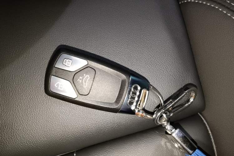 Used Audi Q5L 2023 40T Luxury Dynamic Model
