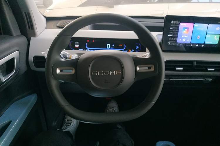 Used Geely Galaxy Panda 2024 Panda Mini 200km Endurance Bear