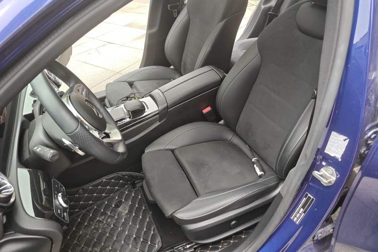 Used Mercedes-Benz A-Class 2020 Restyled A 200 L Sport Sedan Fashion Version
