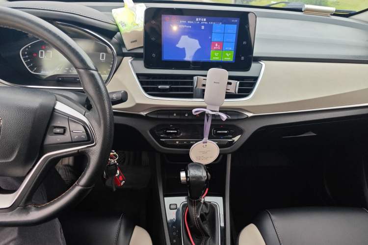 Used Baojun 360 2019 1.5L CVT Luxury Model China VI Emission Standard