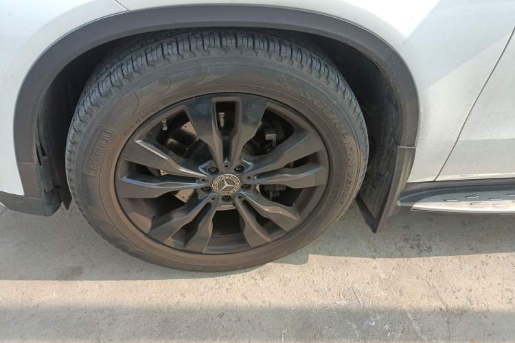 Used Mercedes-Benz GLE Coupe 2015 GLE 400 4MATIC Coupe SUV Left Front Wheel Hub