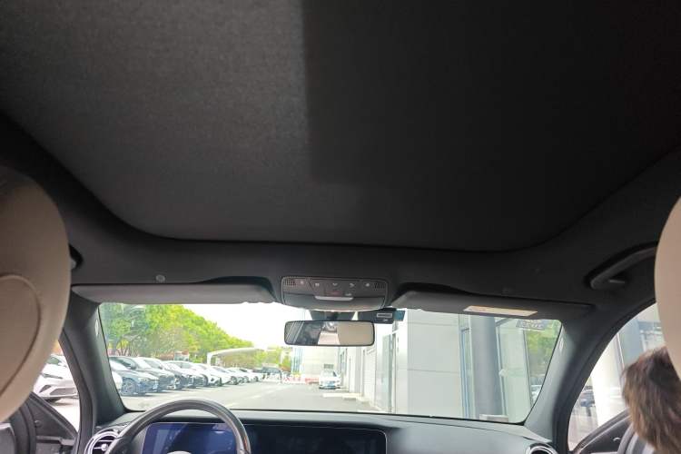 Used Mercedes-Benz E-Class 2019 E 260 Sport Edition Headliner