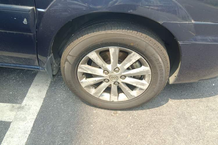 Used Buick GL8 2014 2.4L Comfort Edition
