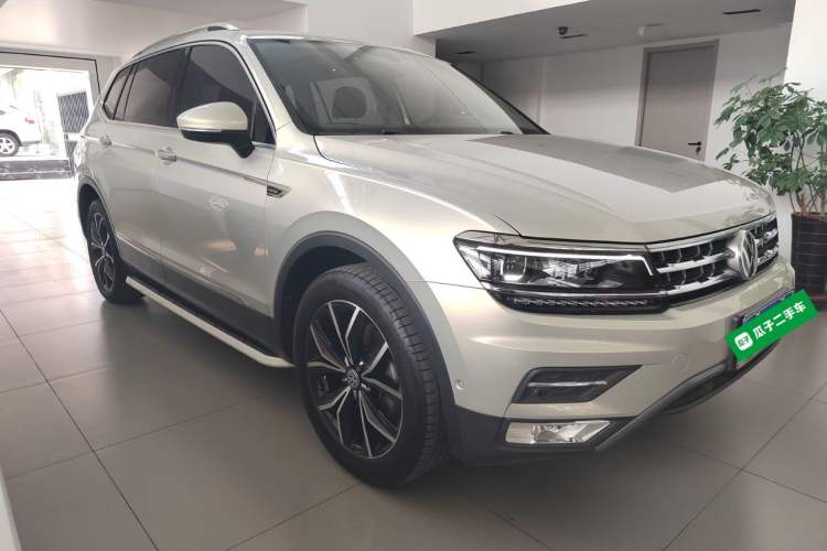 Used Volkswagen Tiguan L 2017 380TSI Automatic All-Wheel-Drive Flagship Edition Exterior 1