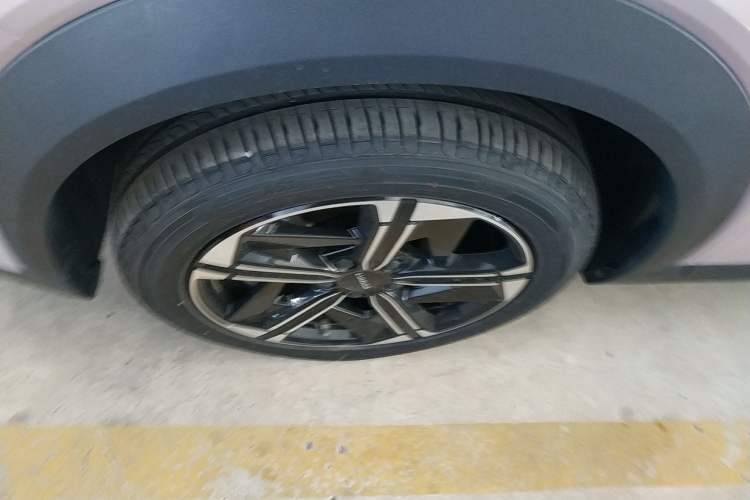 Used Lynk & Co 06 EM-P 2023 EM-P 126 Long-Range Halo