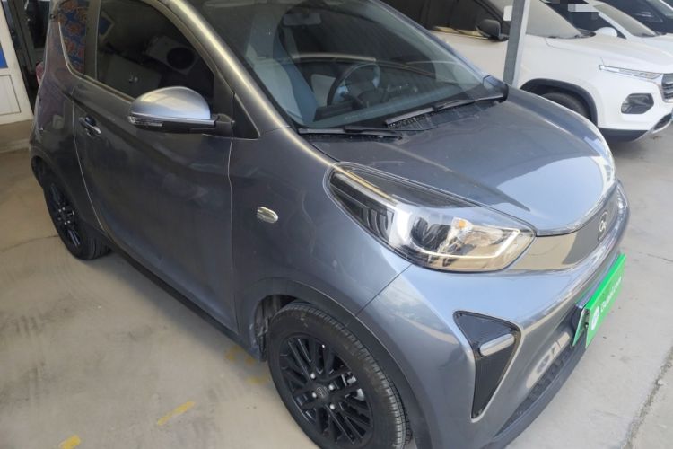 Used Chery QQ Little Ant 2024 Refreshed Version Youth Edition 321 km Beloved Edition 29.23 kWh Front Right 45 Deg