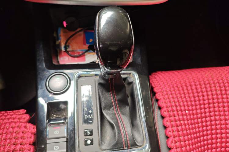 Used BAIC Off-Road BJ20 2018 1.5T CVT Luxury Model Gear Lever