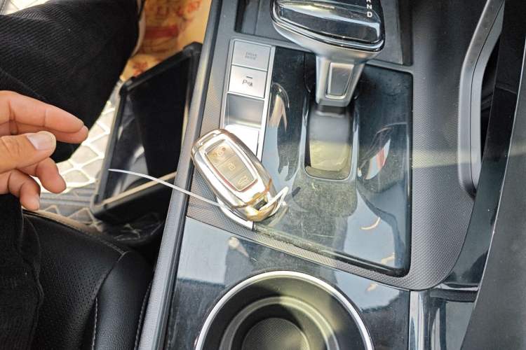 Used Hyundai Elantra 2021 1.5L CVT LUX Prestige Edition